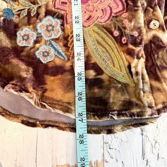 Johnny Was Bianca Embroidered Oversized Long Sleeve Velvet Shirt - Picture 9 of 9